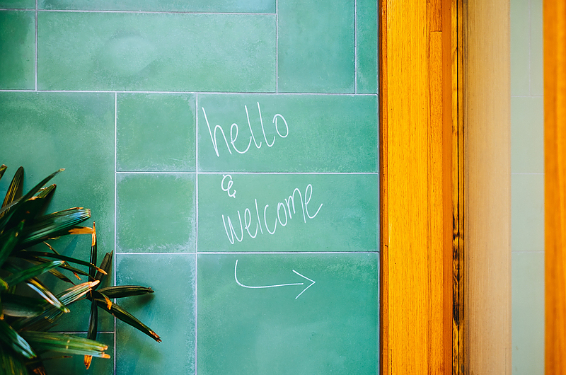 Wenke weiß, wie man Fliesenfugen sauberkriegt! Symbolfoto: Unsplash Wenke weiß, wie man Fliesenfugen sauberkriegt! Symbolfoto: Unsplash
