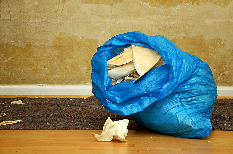 Wer frischen Wind in den eigenen vier Wänden möchte, kommt am Tapezieren oft nicht vorbei. Symbolbild: Pixabay Wer frischen Wind in den eigenen vier Wänden möchte, kommt am Tapezieren oft nicht vorbei. Symbolbild: Pixabay