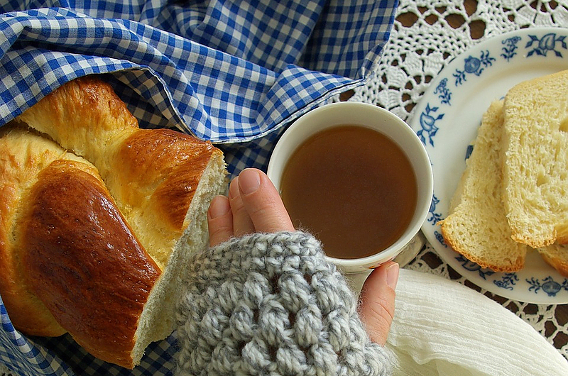 Lecker: Ein frisch gebackener Hefezopf zum Nachmittagstee. Foto: Pixabay Lecker: Ein frisch gebackener Hefezopf zum Nachmittagstee. Foto: Pixabay