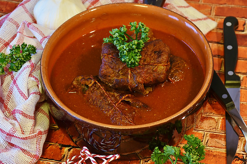 Wenkes Kochtipp: Kaninchen mit Speck und Kräutern. Foto: Pixabay Wenkes Kochtipp: Kaninchen mit Speck und Kräutern. Foto: Pixabay
