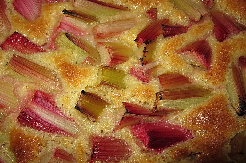 Rhabarber ist vor allem als Kuchen lecker, schwärmt Wenke Weber. Foto: Pixabay Rhabarber ist vor allem als Kuchen lecker, schwärmt Wenke Weber. Foto: Pixabay