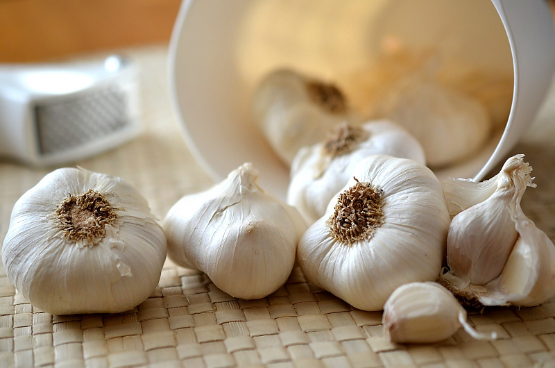 Knoblauch geht auch aus dem eigenen Garten, Bild: Pixabay