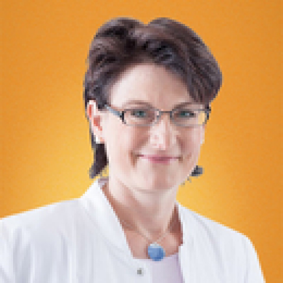 Dr. Manuela Pertsch